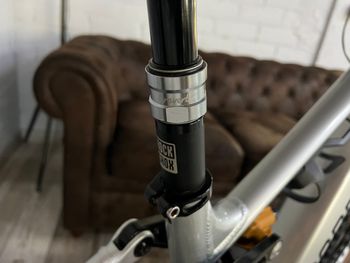 Mondraker LEVEL RR 2022 2022 Mountainbike usato, Grigio chiaro — immagine 5 di 30