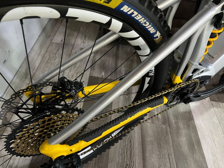 Mondraker LEVEL RR 2022 2022 Mountainbike usato, Grigio chiaro — immagine 26 di 30