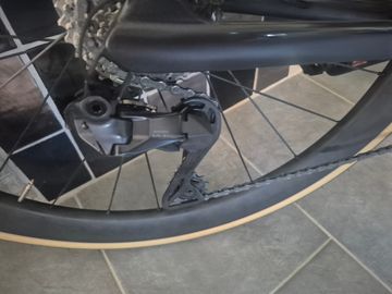 Used BMC R01 Four 2025 Road & Gravel, Black — image 4 of 12