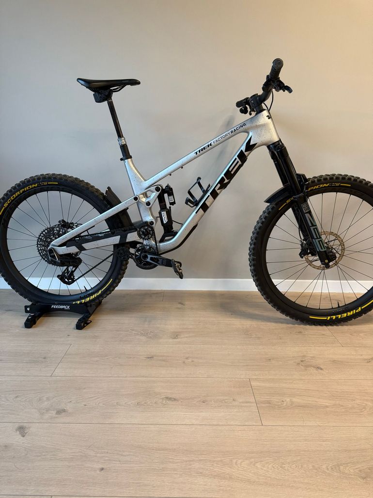 Trek Slash 9.9 X0 AXS T-Type Gen 6 2024