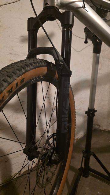 Used Canyon Stoic 4 2023 2023 Mountainbike, Light Gray, 27.5, 29 — image 6 of 11