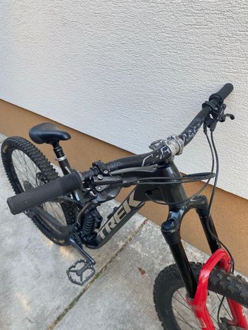 Używany Trek Slash 7 2022 2022 Mountainbike — zdjęcie 4 z 8