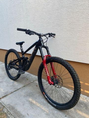 Used Trek Slash 7 2022 2022 Mountainbike, Light Gray, 29 — image 7 of 8
