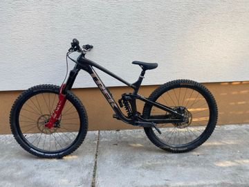 Used Trek Slash 7 2022 2022 Mountainbike, Light Gray, 29 — image 2 of 8