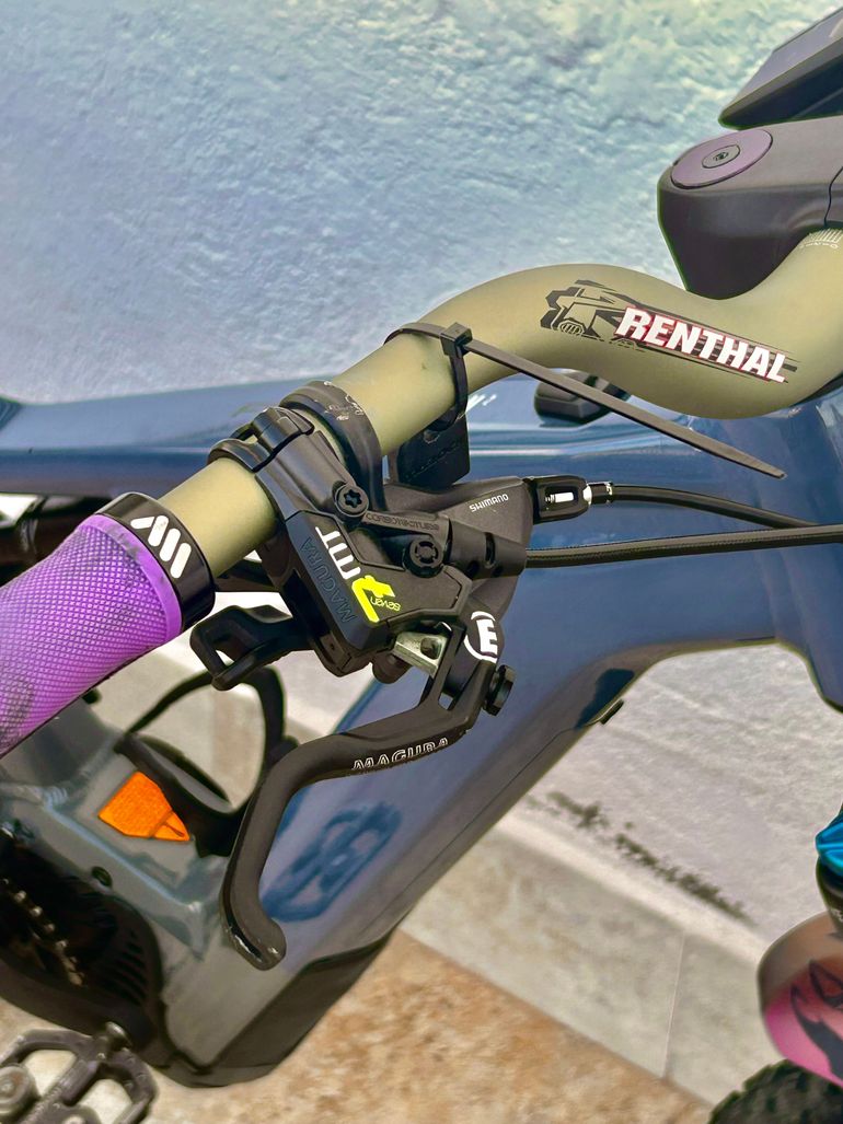 Focus JAM ² 6.8 2023 2023 Mountainbike usato, Blu — immagine 2 di 11