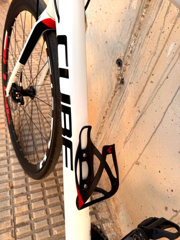 Used CUBE ATTAIN Pro Disc 2019 2019 Road & Gravel, White — image 11 of 23