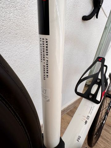 Used CUBE ATTAIN Pro Disc 2019 2019 Road & Gravel, White — image 2 of 8
