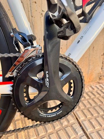 Used CUBE ATTAIN Pro Disc 2019 2019 Road & Gravel, White — image 6 of 23