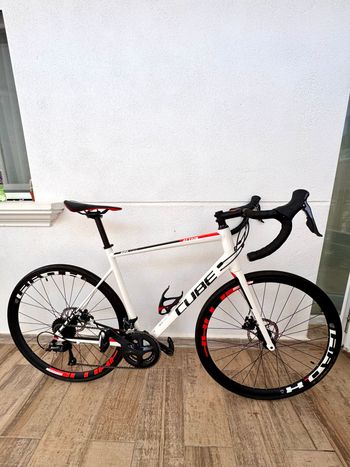 Used CUBE ATTAIN Pro Disc 2019 2019 Road & Gravel