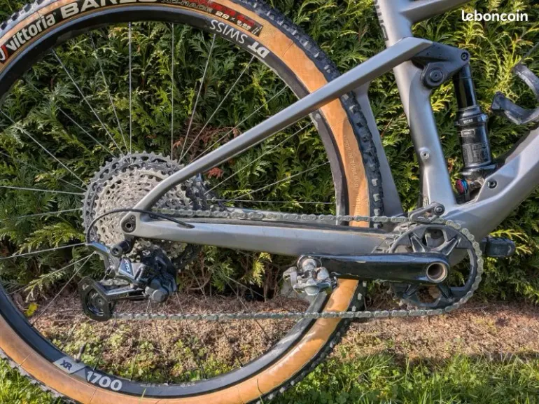 Używany BMC Fourstroke 01 TWO 2021 2021 Mountainbike — zdjęcie 2 z 3