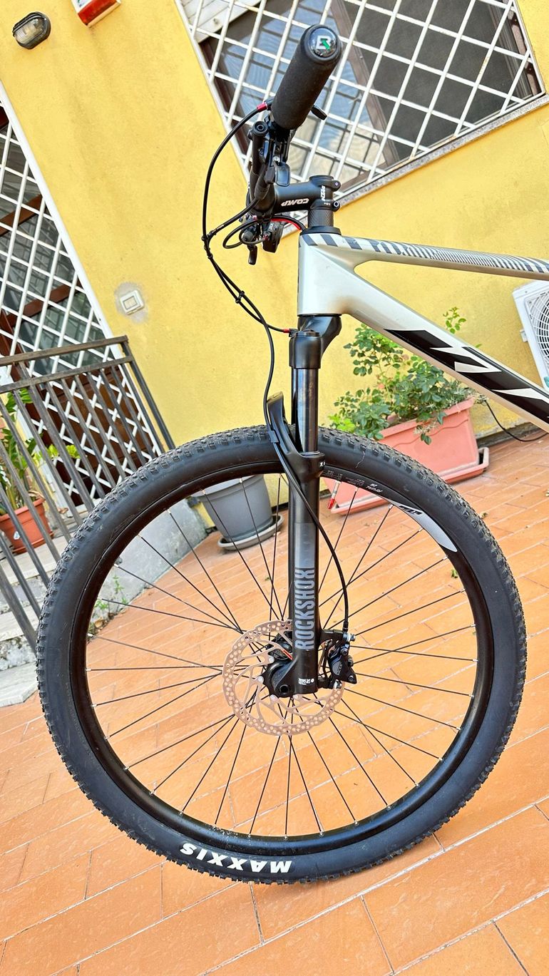Gebrauchtes KTM MYROON PRO 2024 2024 Mountainbike, Hellgrau — Bild 2 von 5