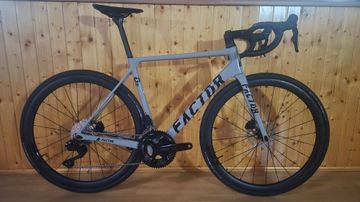 Used Factor O2 2025 Road & Gravel