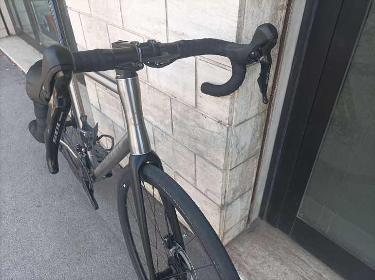 Tweedehands Bonetti Custom Shimano 105 2023 Road & Gravel — afbeelding 2 van 8