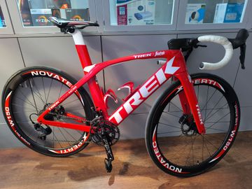 Trek Madone Shimano Ultegra 2022 Road & Gravel usato