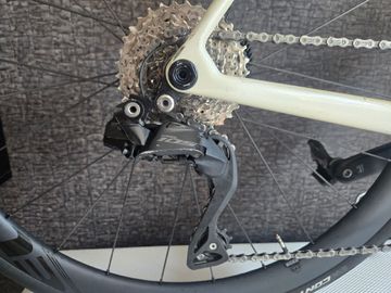 Used Orbea ORCA M30i 2024 2024 Road & Gravel, White — image 3 of 9