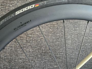Used Orbea ORCA M30i 2024 2024 Road & Gravel, White — image 8 of 9