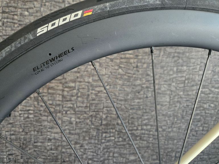 Używany Orbea ORCA M30i 2024 2024 Road & Gravel — zdjęcie 8 z 9