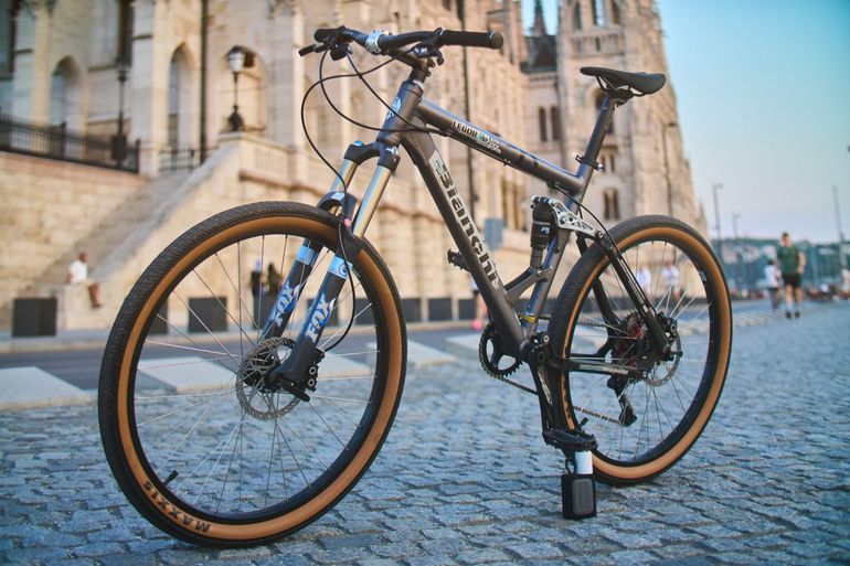 Bianchi Legor 5600 2007 Mountainbike usato, Grigio chiaro — immagine 2 di 14