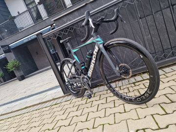 Used Bianchi Oltre RC (2024) Frameset Size 53 (M) Bianchi Oltre RC 2024 Road & Gravel, Light Gray — image 3 of 4