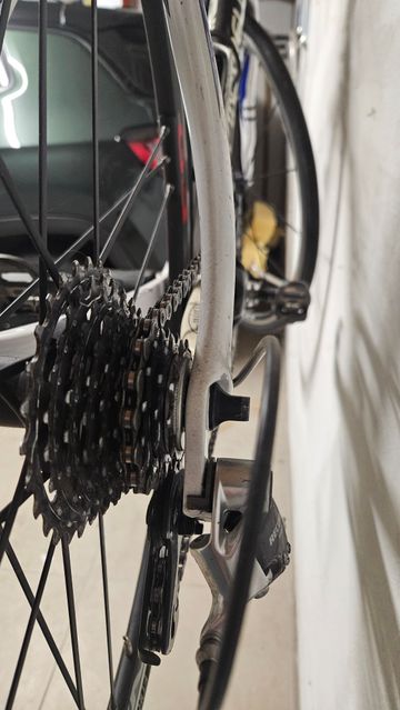 Brugt Pinarello Prince 50HM1K 2015 Road & Gravel — billede 4 af 5