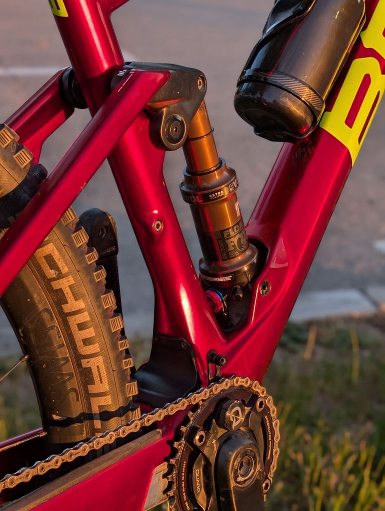 BMC Fourstroke 01 ONE 2022 2022 Mountainbike de segunda mano, Rojo — imagen 2 de 8