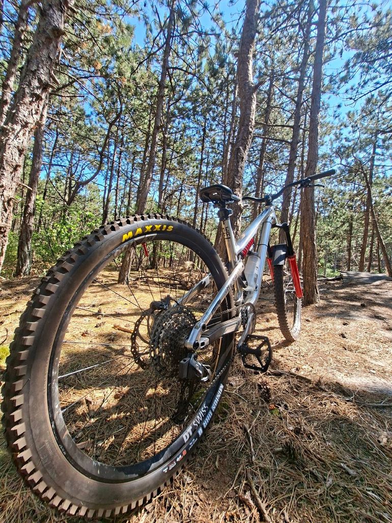 Brugt Commencal META AM 29 ESSENTIAL 2021 2021 Mountainbike — billede 3 af 3