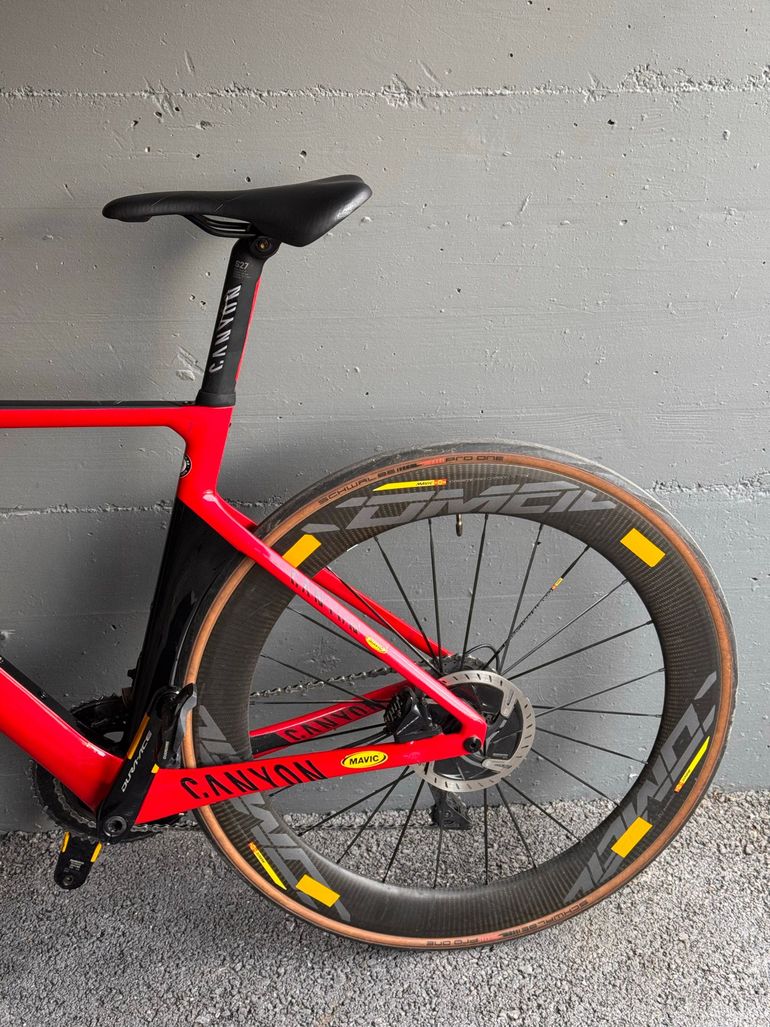 Used Canyon Aeroad CF SLX 9.0 2018 2018 Road & Gravel, Red — image 6 of 6