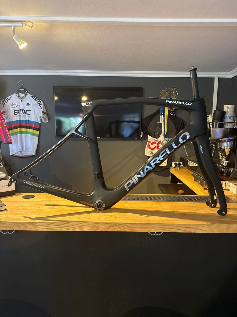 Used Pinarello X5 SHIMANO 105 Di2 2026 Frameset 2026 Road & Gravel