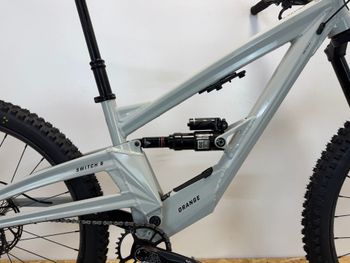 Orange Custom Shimano Deore 2026 Mountainbike de segunda mano, Blanco — imagen 4 de 5