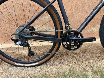 Used Giant Revolt 0 2025 2025 Road & Gravel, Light Gray — image 4 of 5