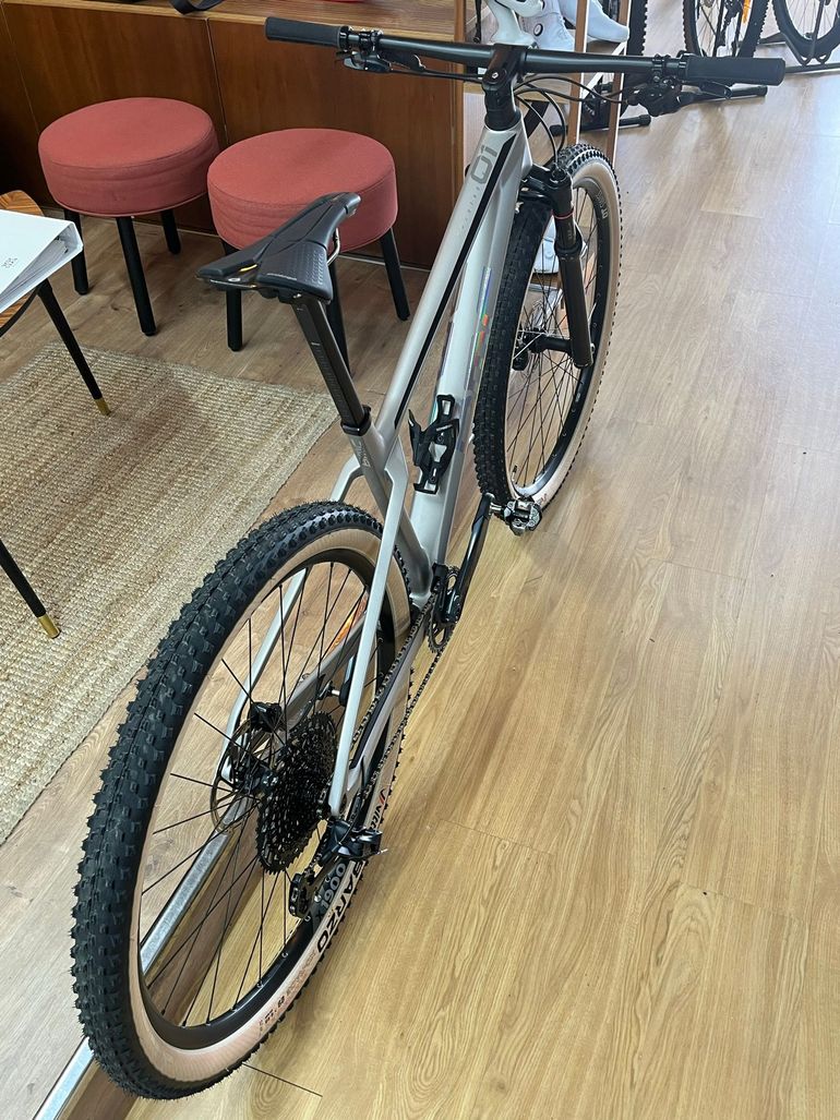 Tweedehands BMC Twostroke 01 THREE 2023 2023 Mountainbike — afbeelding 8 van 18