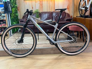Tweedehands BMC Twostroke 01 THREE 2023 2023 Mountainbike — afbeelding 9 van 18