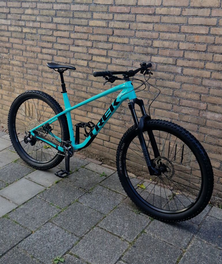 Used Trek Roscoe 7 2023 2023 Mountainbike, Blue, 27.5, 29 — image 5 of 5