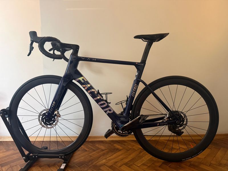 Used Factor OSTRO VAM - SRAM Red w/ Power Meter 2023 2023 Road & Gravel