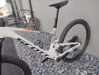 Gebrauchtes Scott Spark RC Team Issue 2025 2025 Mountainbike, Hellgrau — Bild 9 von 9