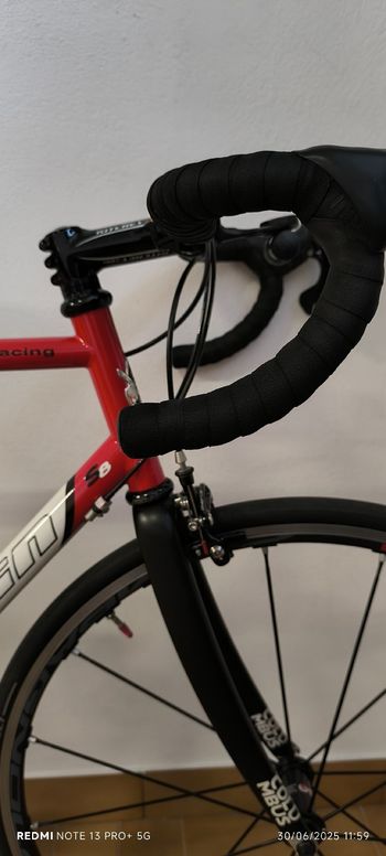 Used SCAPIN Custom Campagnolo Chorus 2003 Road & Gravel, Red — image 4 of 4