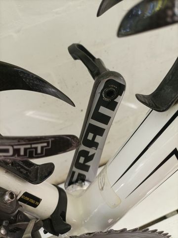 Used Scott Addict R3 2011 Road & Gravel, White — image 6 of 23