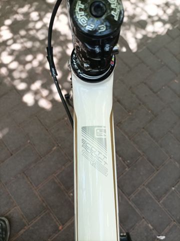 Used Scott Addict R3 2011 Road & Gravel, White — image 17 of 23