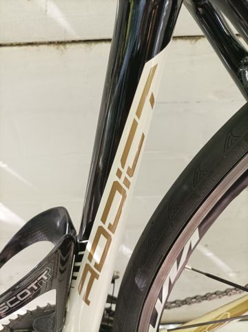 Used Scott Addict R3 2011 Road & Gravel, White — image 15 of 23