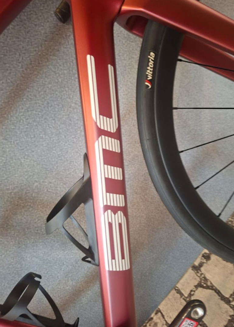 Gebrauchtes BMC Roadmachine 01 THREE 2024 2024 Road & Gravel, Rot — Bild 5 von 5