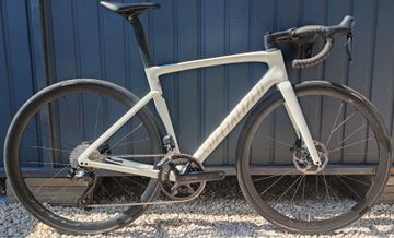 Použité Specialized Tarmac SL7 Shimano 105 DI2 2x12 2024 Road & Gravel