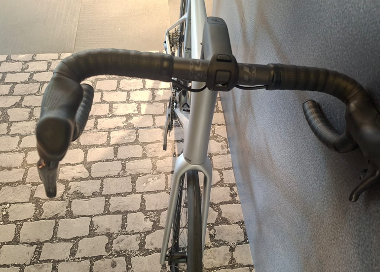 Gebrauchtes BMC Roadmachine 01 FOUR 2024 2024 Road & Gravel, Hellgrau — Bild 5 von 6