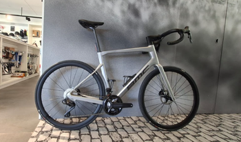 Gebrauchtes BMC Roadmachine 01 FOUR 2024 2024 Road & Gravel