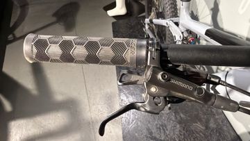 Gebrauchtes Trek Powerfly LT 7 Plus 2019 2019 Mountainbike, Hellgrau, 27.5 — Bild 7 von 11