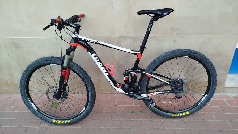 Giant Anthem Shimano Deore 2014 Mountainbike usato, Nero — immagine 2 di 8