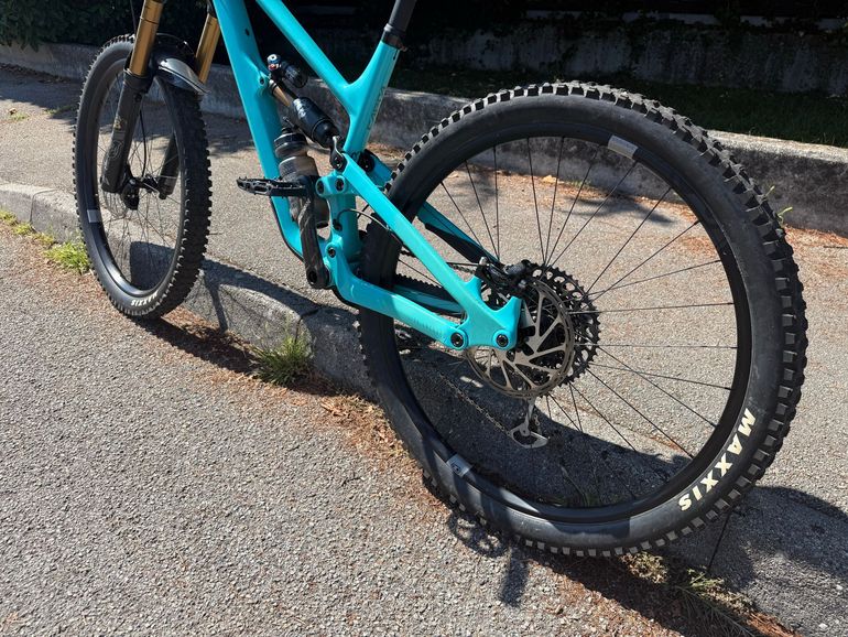 YT Industries Capra CORE 4 (NT) 29 2023 2023 Mountainbike usato, Blu — immagine 6 di 15