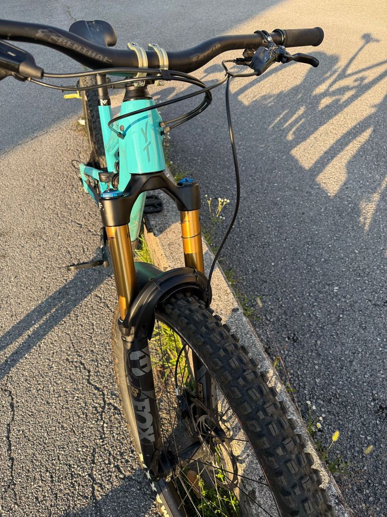 Brugt YT Industries Capra CORE 4 (NT) 29 2023 2023 Mountainbike — billede 4 af 6