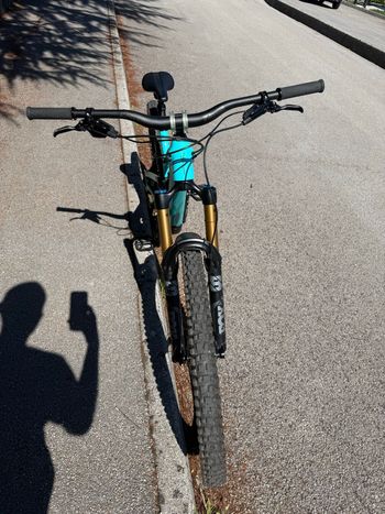 YT Industries Capra CORE 4 (NT) 29 2023 2023 Mountainbike usato, Blu — immagine 8 di 15