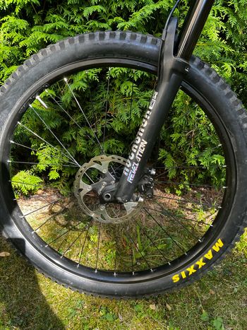 Brugt Trek Fuel EX 5 27.5 Plus 2018 2018 Mountainbike — billede 26 af 33