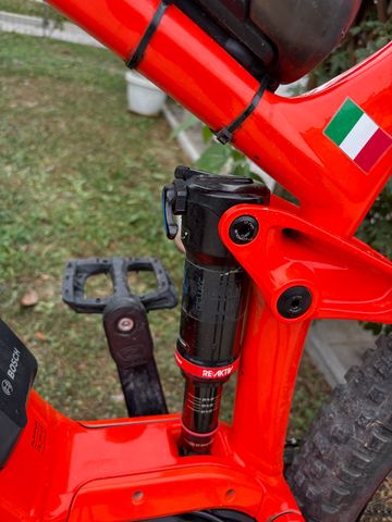 Used Trek Powerfly FS 5 2019 2019 Mountainbike, Red, 27.5 — image 8 of 8